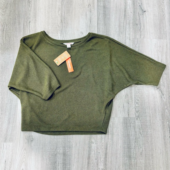 NWT Joe Fresh Cropped Knit Olive Green Baggy Sweater Size Small - Picture 1 of 5